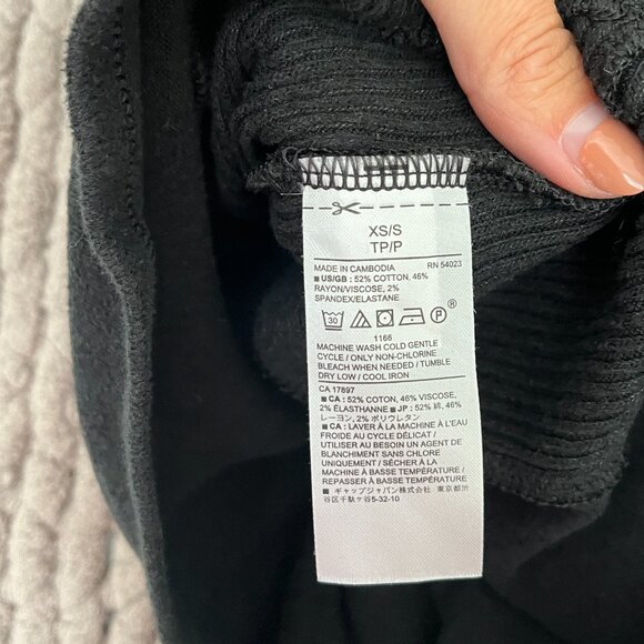 Banana Republic Factory Black Knit Poncho Size XS/S - Picture 15 of 15